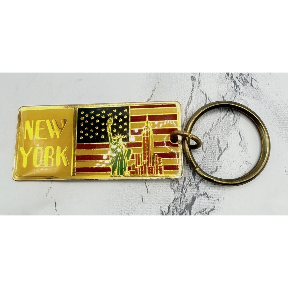 Vintage 1991 New York City Keychain Statue of Liberty American Flag Souvenir